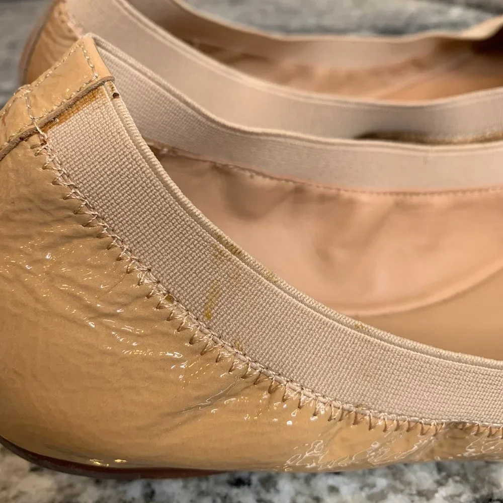 Tory Burch Caroline Patent Leather Ballet Logo Medallion Flat 9.5 Nude Beige - Picture 7 of 9